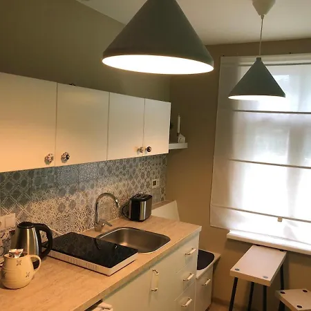Cozy 1-bedroom With Free Parking 公寓 *