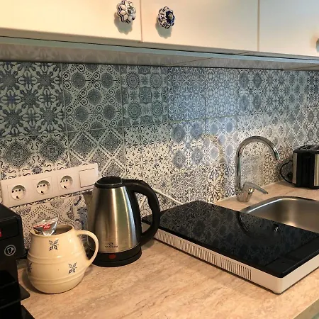 Cozy 1-bedroom With Free Parking